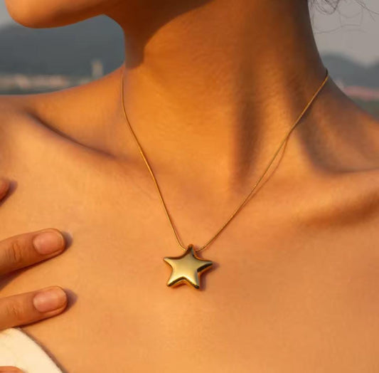 Collar Estrella Dorada Alba